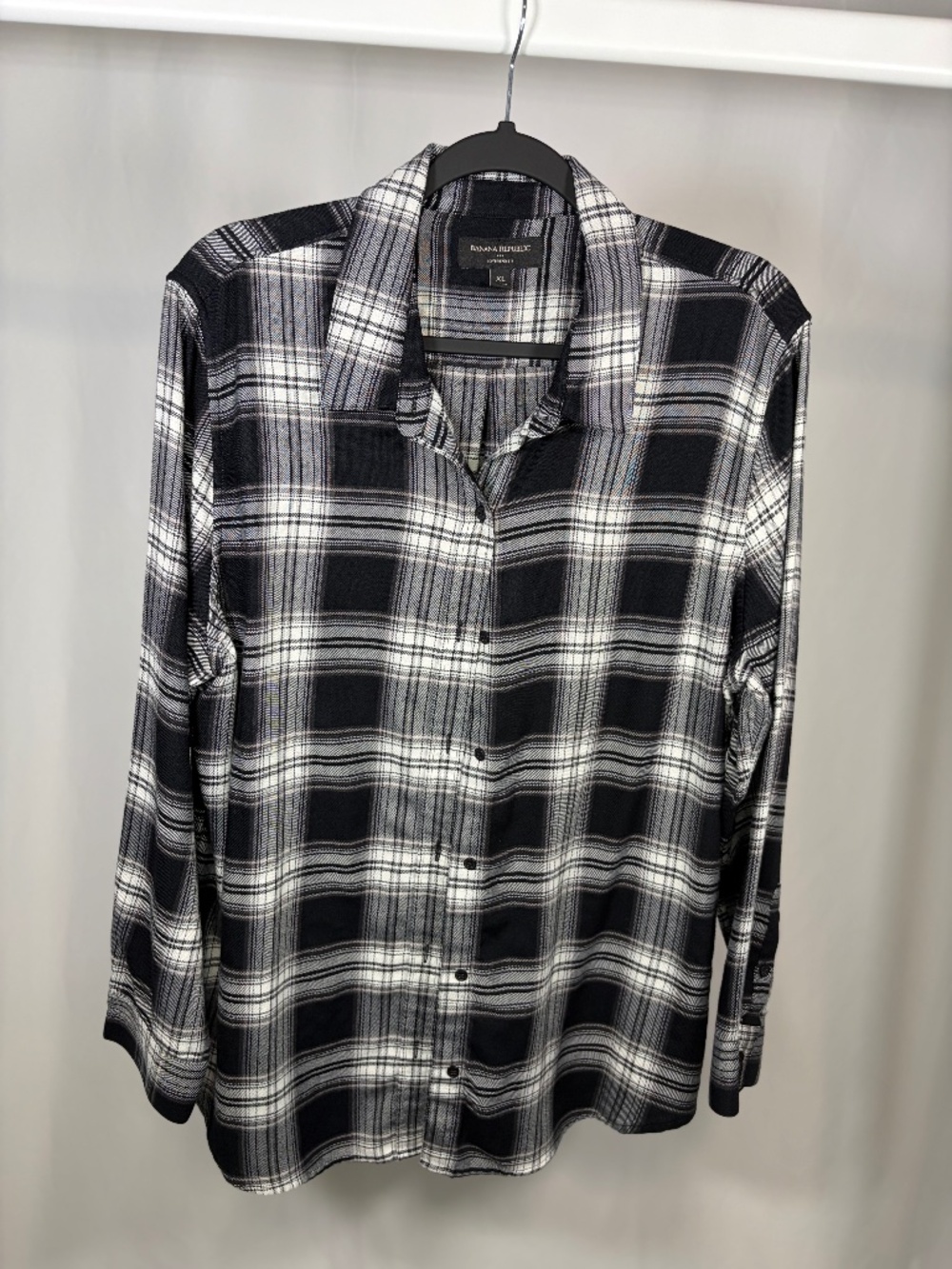 Banana Republic Boyfriend Fit Black & White Plaid Button-Up Shirt | XL